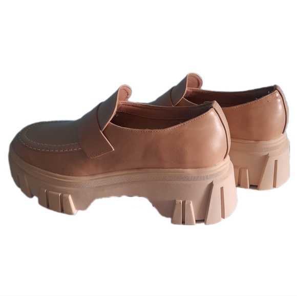 CHINESE LAUNDRY WOMEN'S SHOES SIZE 8 CREAM COLOR. - Picture 2 of 4